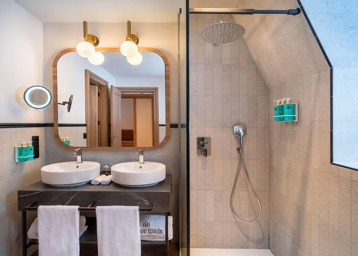 Estacion, A Royal Hideaway - Gran Lujo 5* كانفرانك